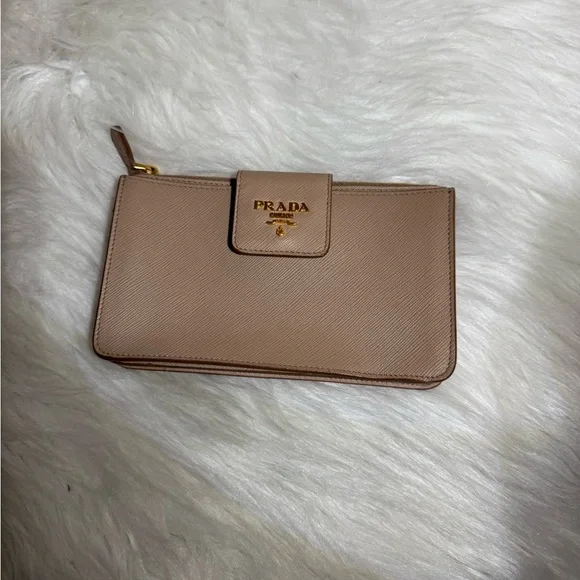 Prada wallet - Picture 2 of 11